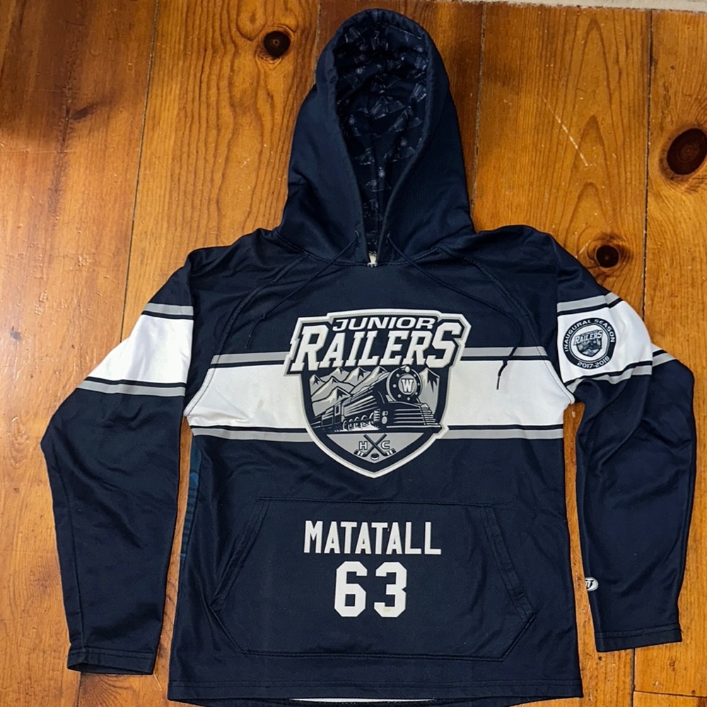 White and Blue Sweatshirt with Classic Sports Design